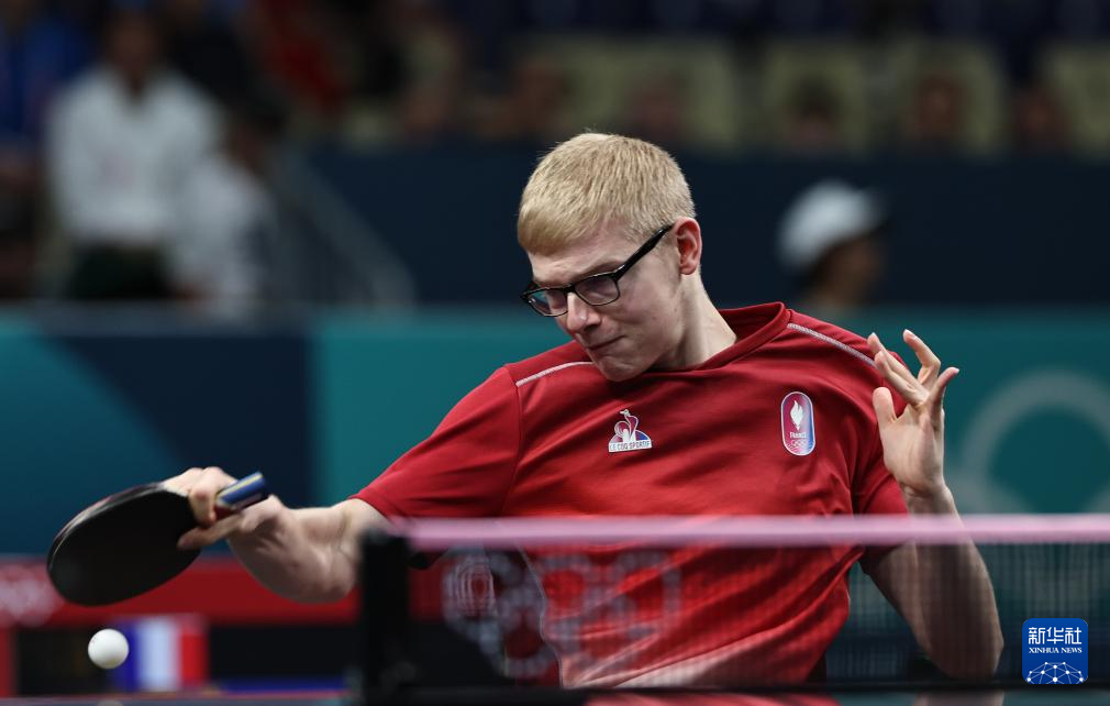 体育校企的 体育校企的