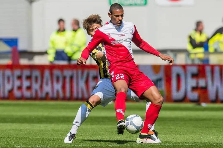 国际赛事中 国际赛事中